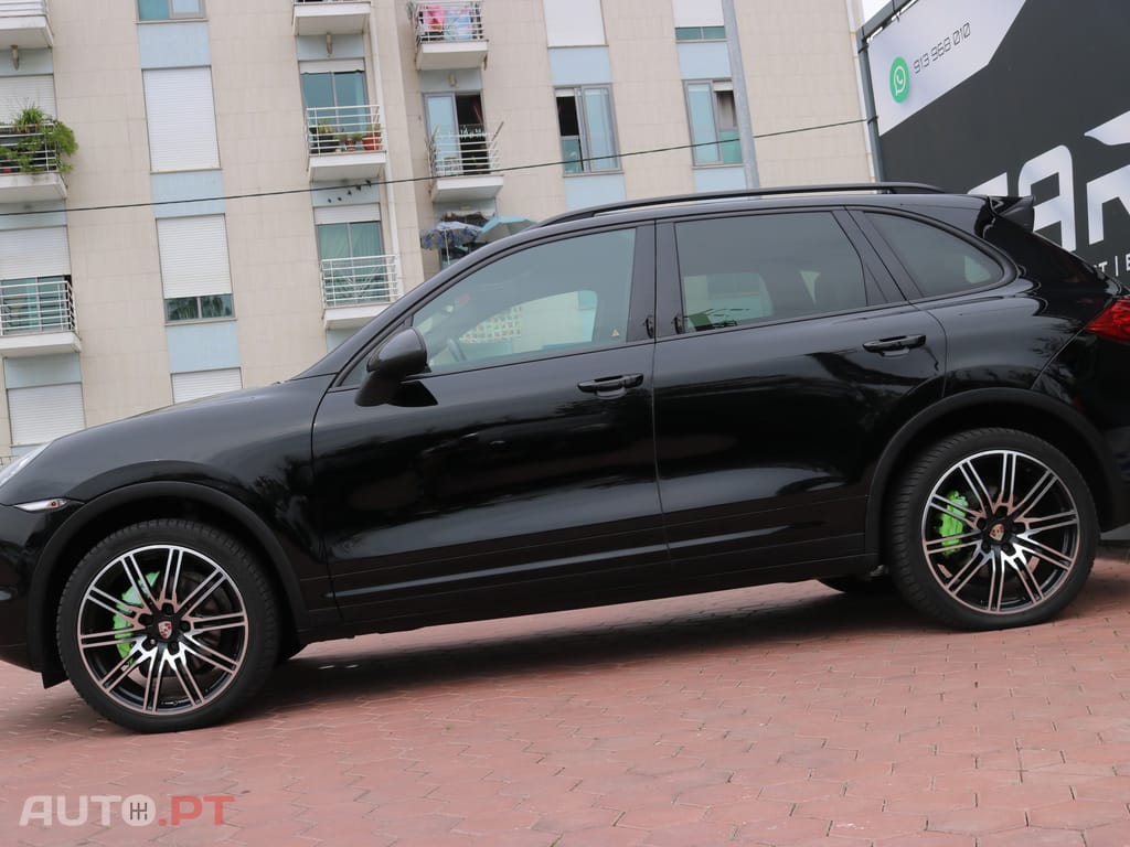 Porsche Cayenne Platinum Edition — fotografia 6