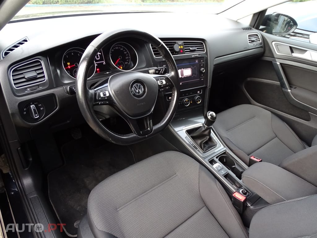 Volkswagen Golf 1.0 TSI Confortline