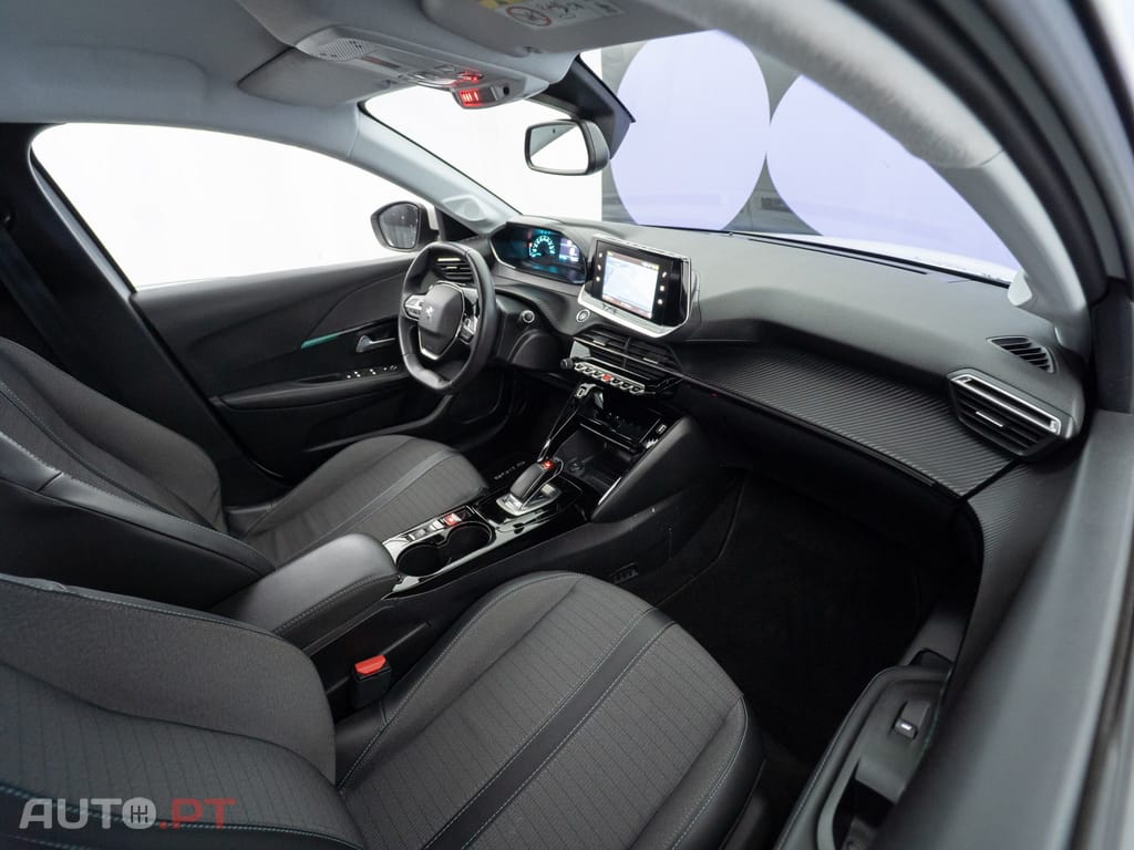 Peugeot E-208 50 kWh Allure