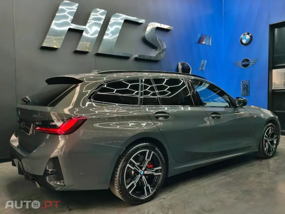 BMW 330 e Pack Desportivo M Pro Auto