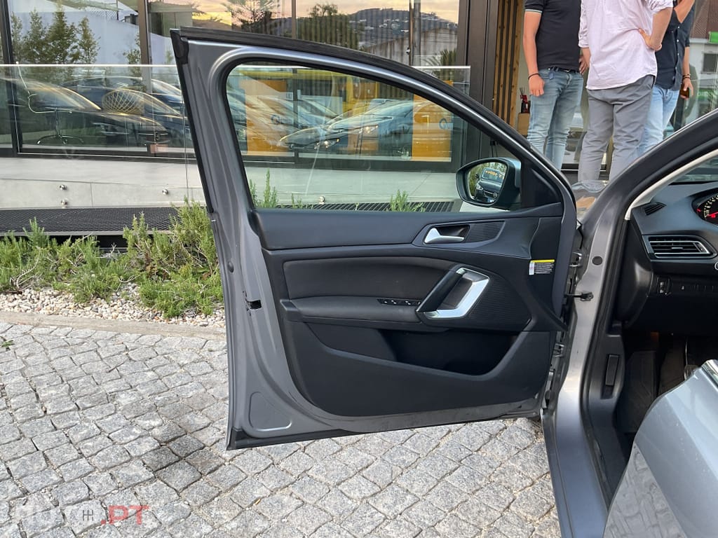 Peugeot 308 SW 1.6 BlueHDi Access