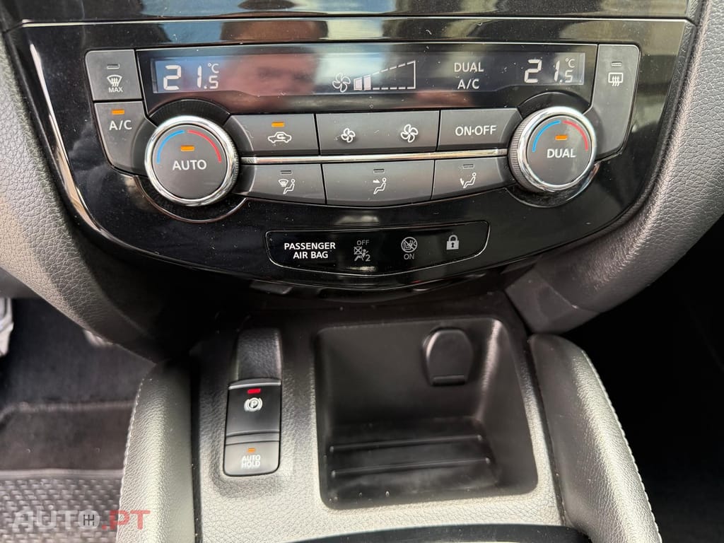 Nissan Qashqai 1.5 dCi N-Connecta J18+Led