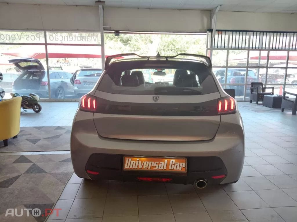 Peugeot 208 1.2 PureTech GT