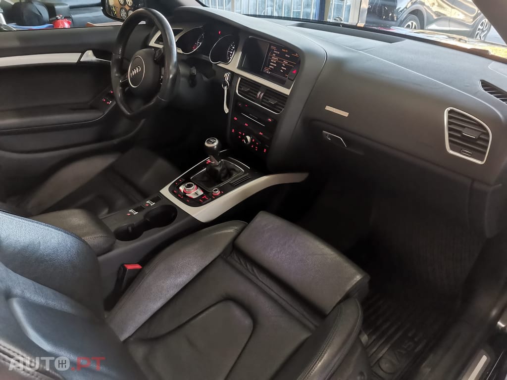 Audi A5 Cabrio 2.0 TDi S-line