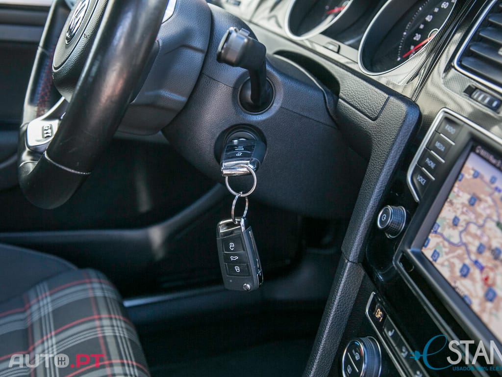 Volkswagen Golf 7 GTI Performance 230cv