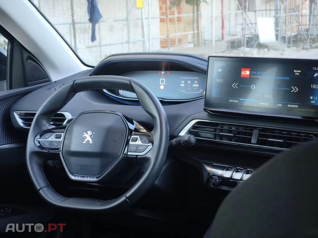 Peugeot 3008 PureTech 130 Stop & Start GPF EAT8 Active Pack