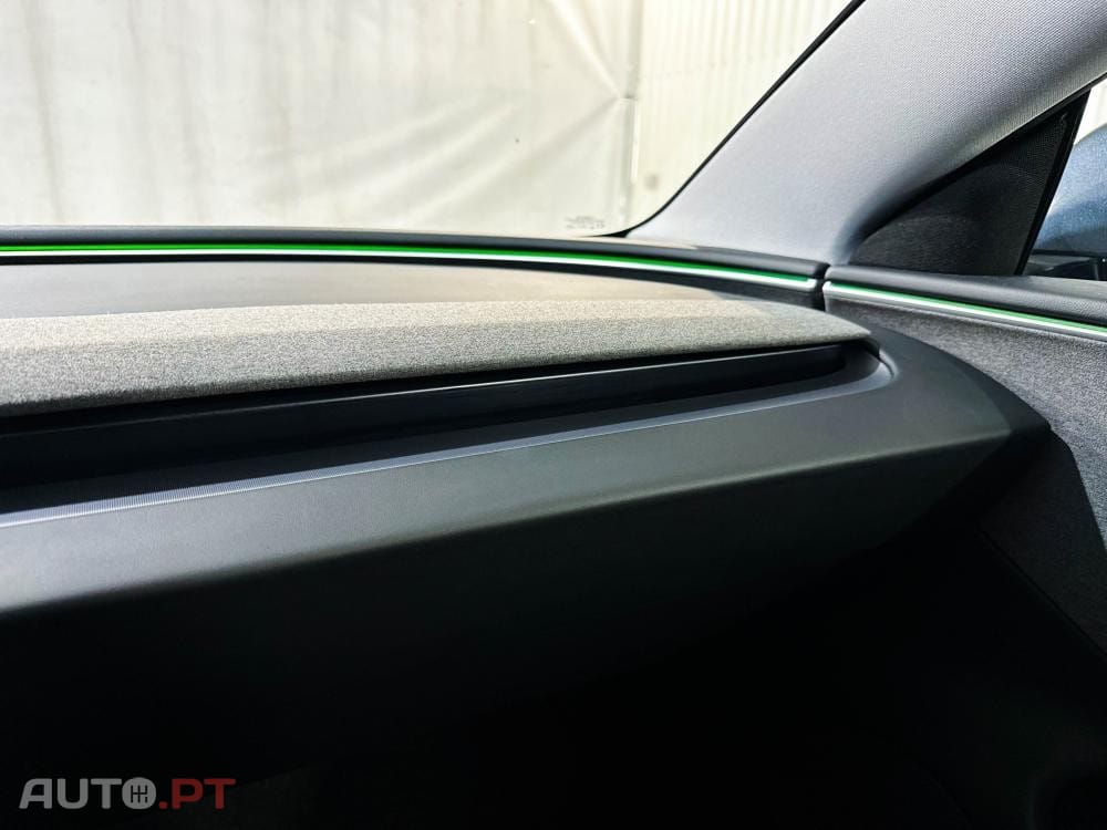 Tesla Model 3 Standard Range Plus RWD