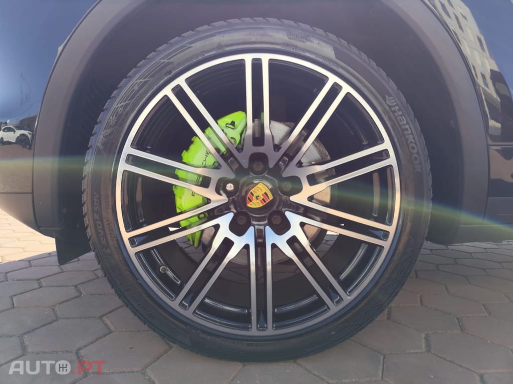 Porsche Cayenne Platinum Edition