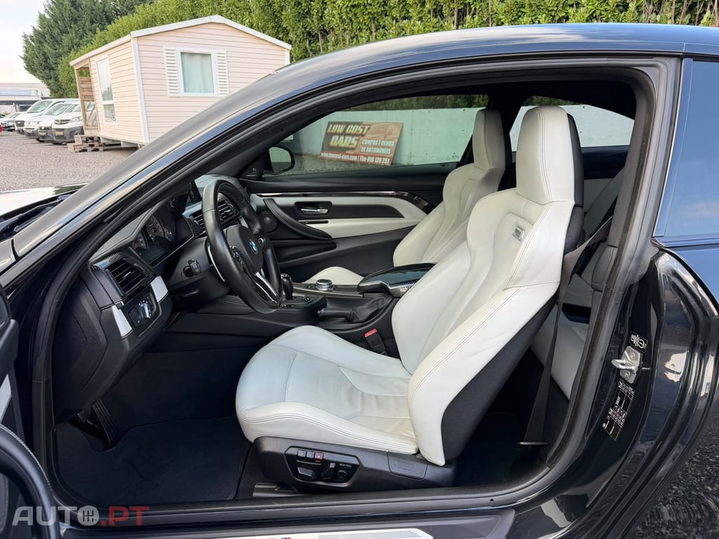BMW M4 Auto