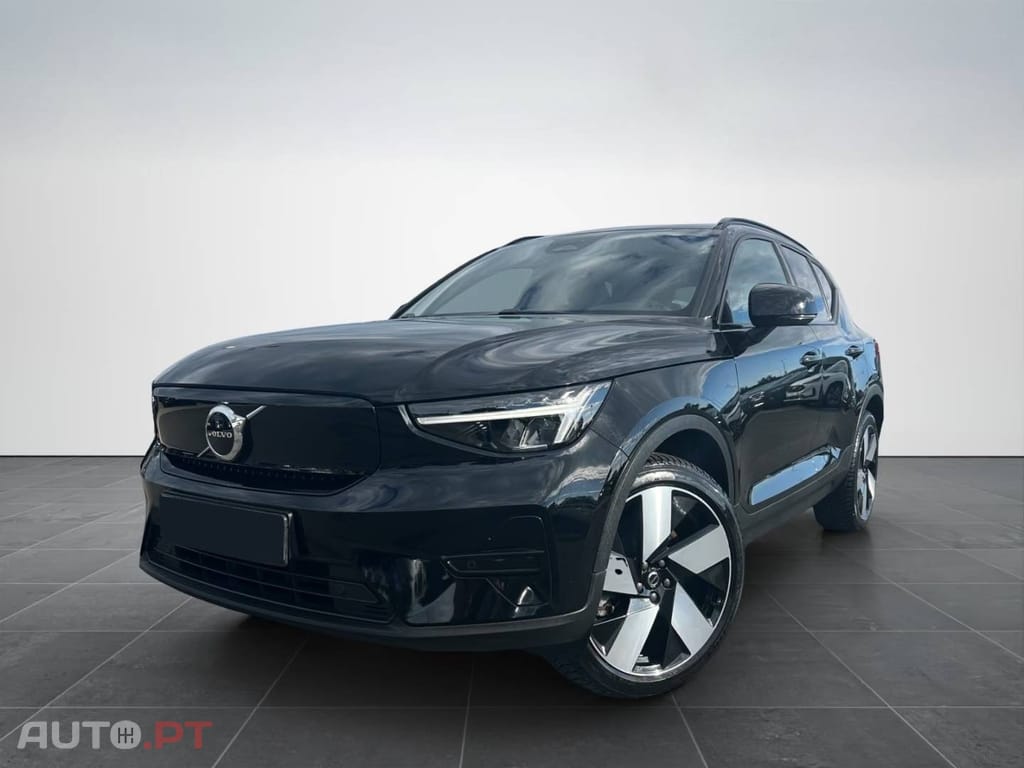 Volvo EX40 Core Recharge Pure AWD