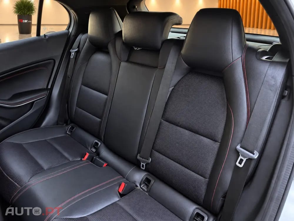 Mercedes-Benz GLA 220 d 4Matic 7G-DCT AMG Line
