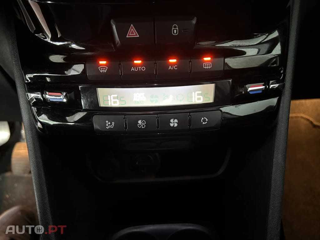 Peugeot 2008 1.2 PureTech Allure
