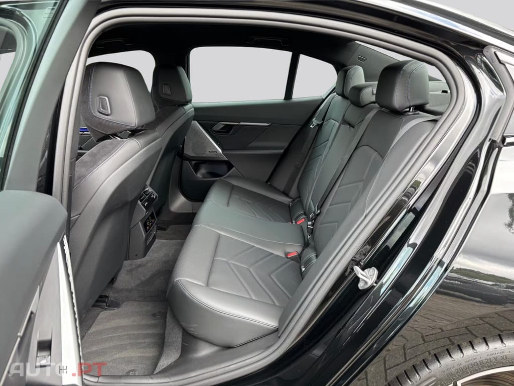 BMW i5 I.V.A DEDUTIVEL M60 M-Sport xDrive 