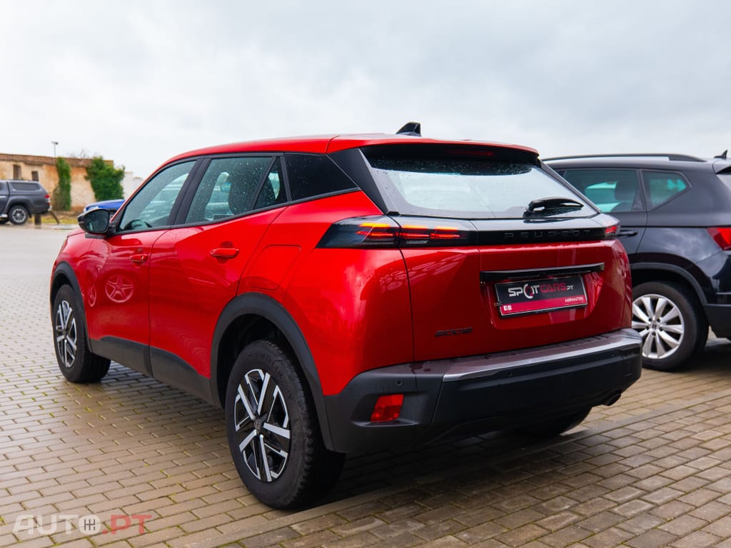 Peugeot 2008 1.2 PureTech Active Pack