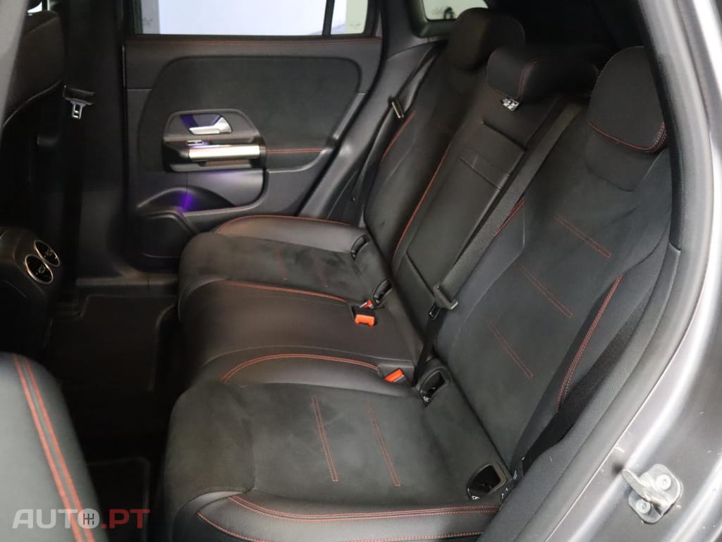 Mercedes-Benz EQA Mercedes-Benz EQA 300 4Matic AMG Line