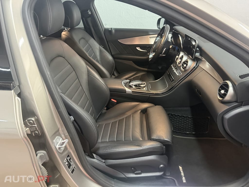 Mercedes-Benz C 300 de AMG Line