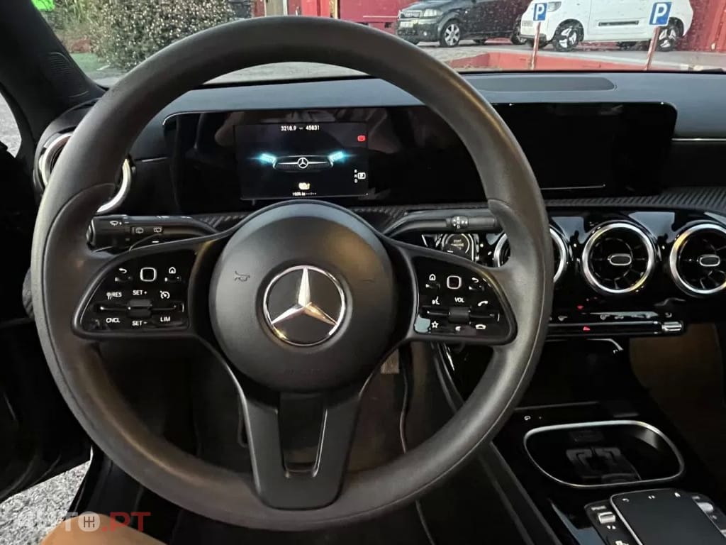 Mercedes-Benz A 250 e 8G-DCT Advanced Progressive