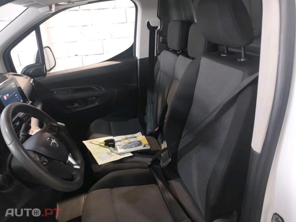 Opel Combo 1.5 CDTI L1H1Enjoy - IVA Dedutível
