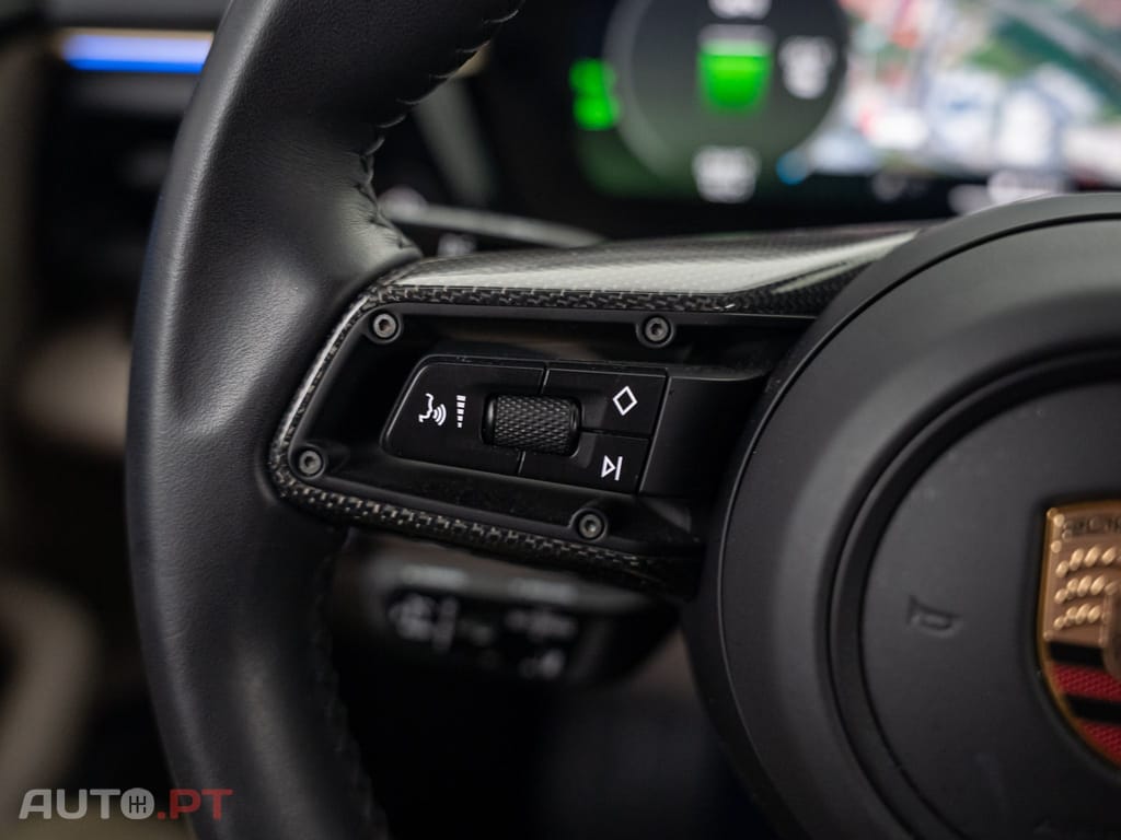 Porsche Macan Electric 4