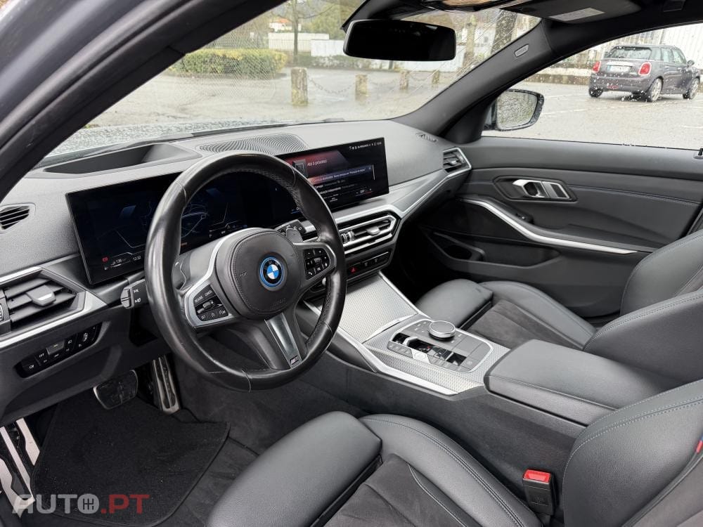 BMW 330 e Pack 50 anos M Auto