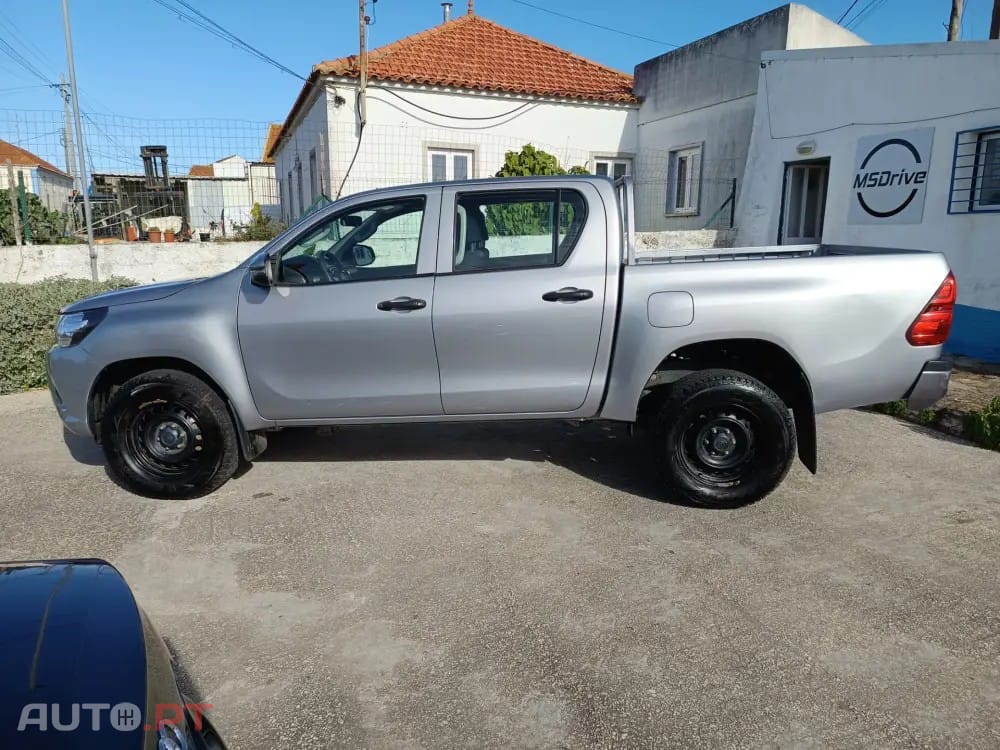 Toyota Hilux 2.4 D-4D 4WD Challenge