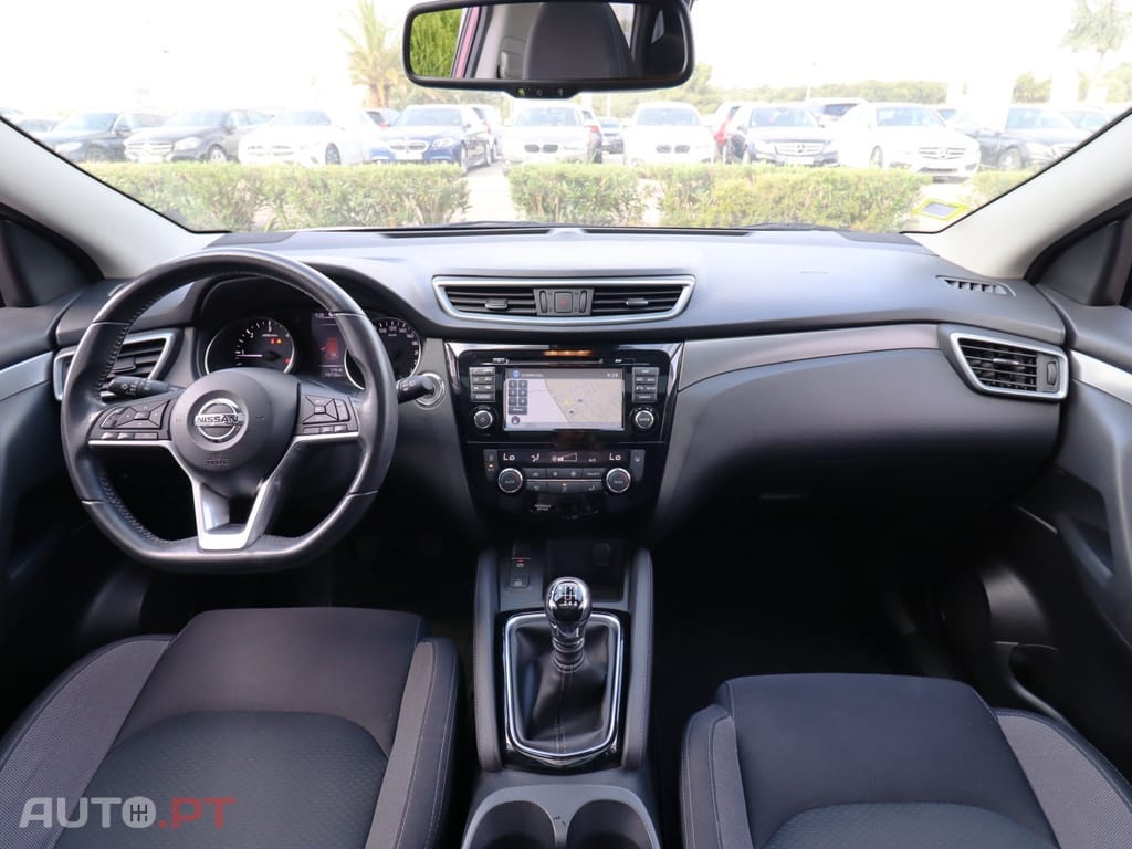 Nissan Qashqai 1.5 dCi N-Connecta J18
