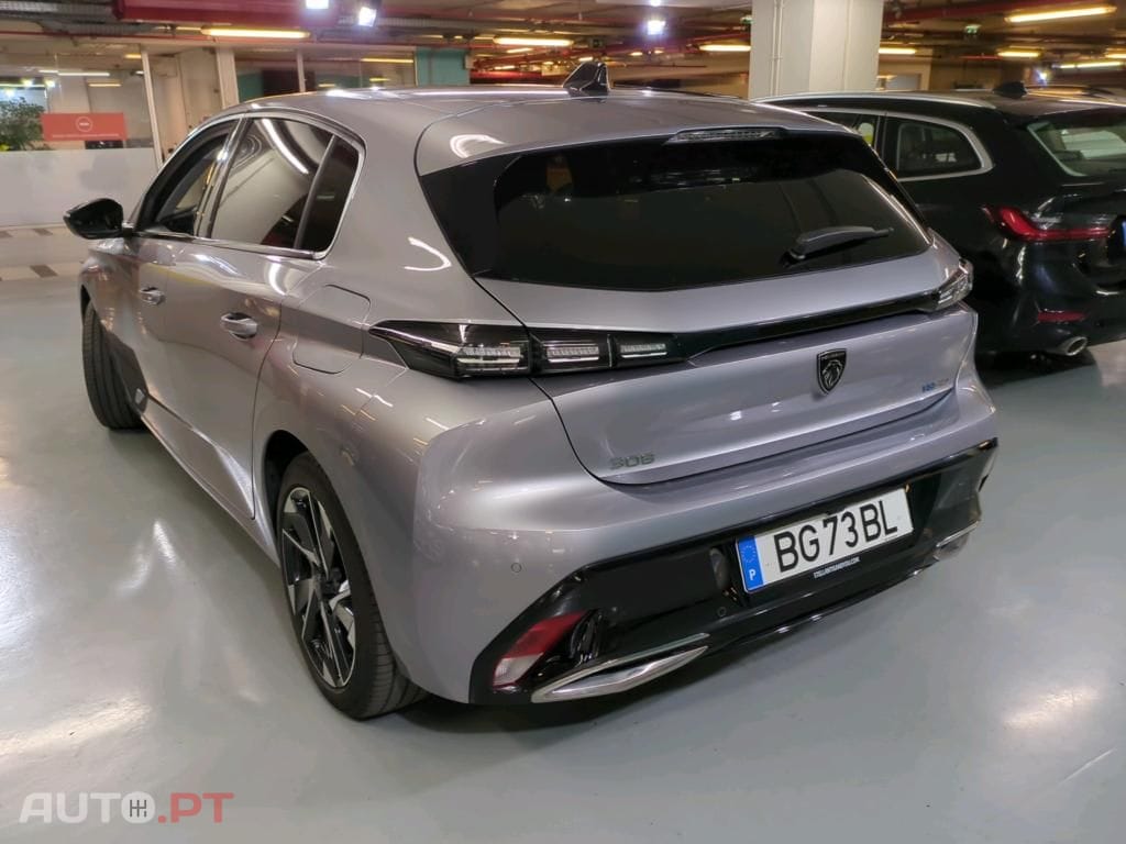 Peugeot 308 1.6 Hybrid Allure e-EAT8