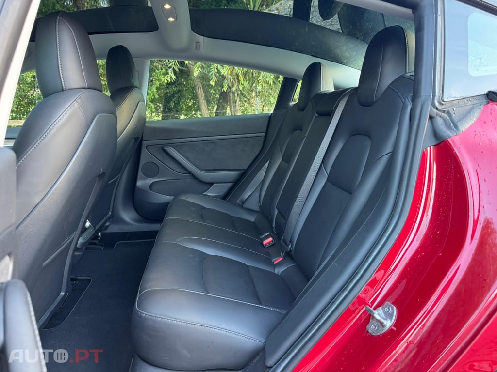 Tesla Model 3 Standard Range Plus RWD
