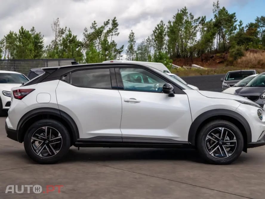Nissan Juke 1.0 DIG-T N-Connecta Two Tone