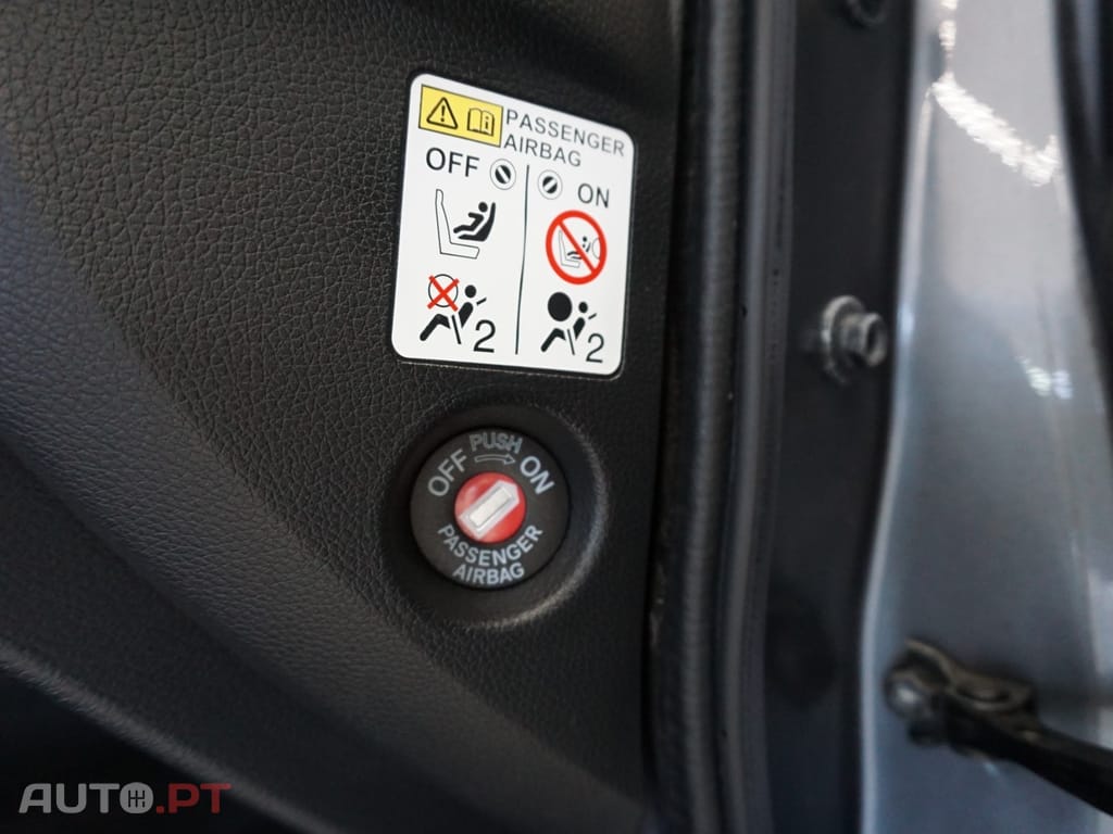 Honda Civic 1.6 i-DTEC Elegance Navi