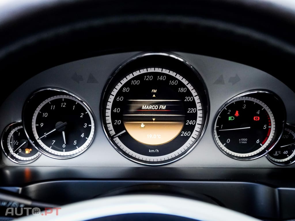 Mercedes-Benz E 250 CDi BlueEfficiency