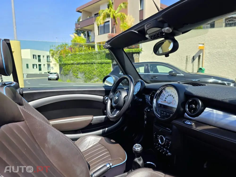 MINI Cabrio Cooper D