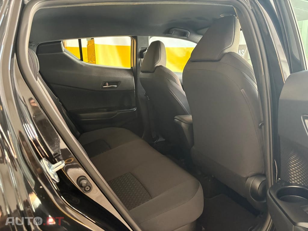 Toyota C-HR 1.8 Hybrid Exclusive