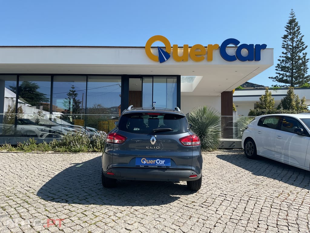 Renault Clio Outro