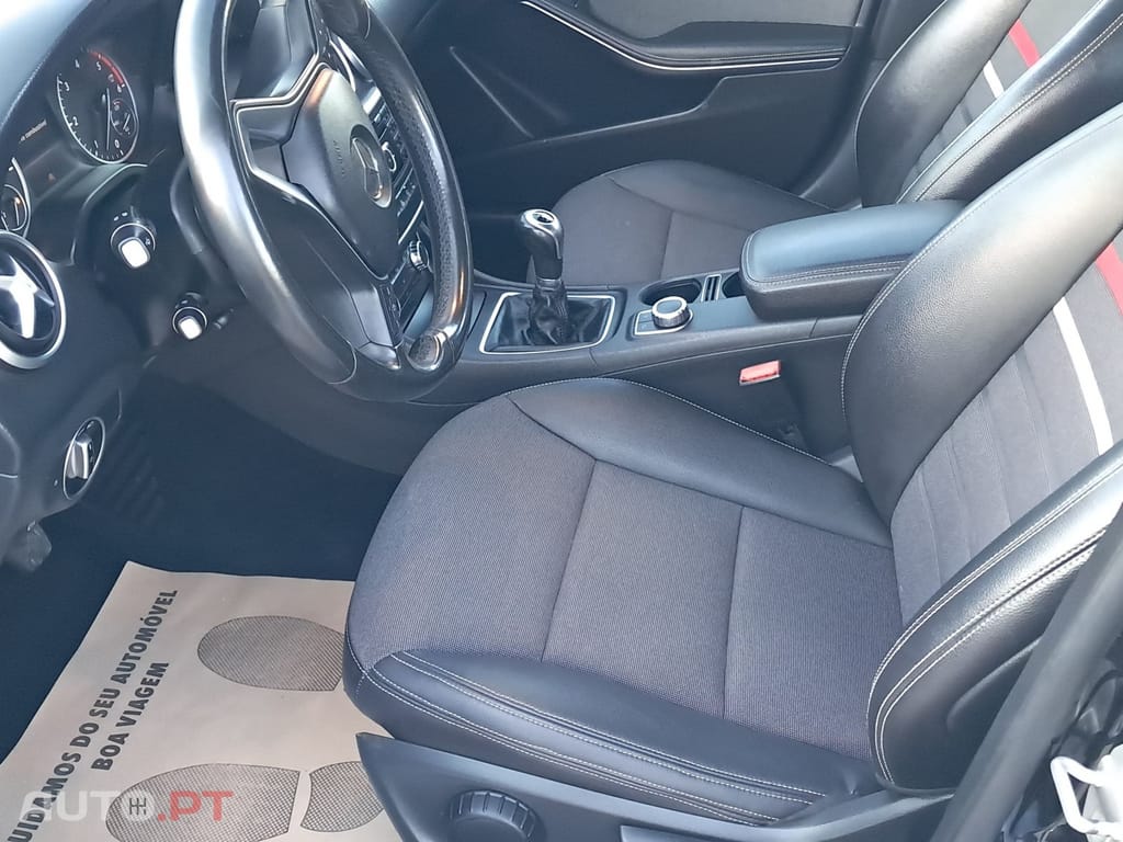 Mercedes-Benz A 180 CDI (BlueEFFICIENCY) Urban