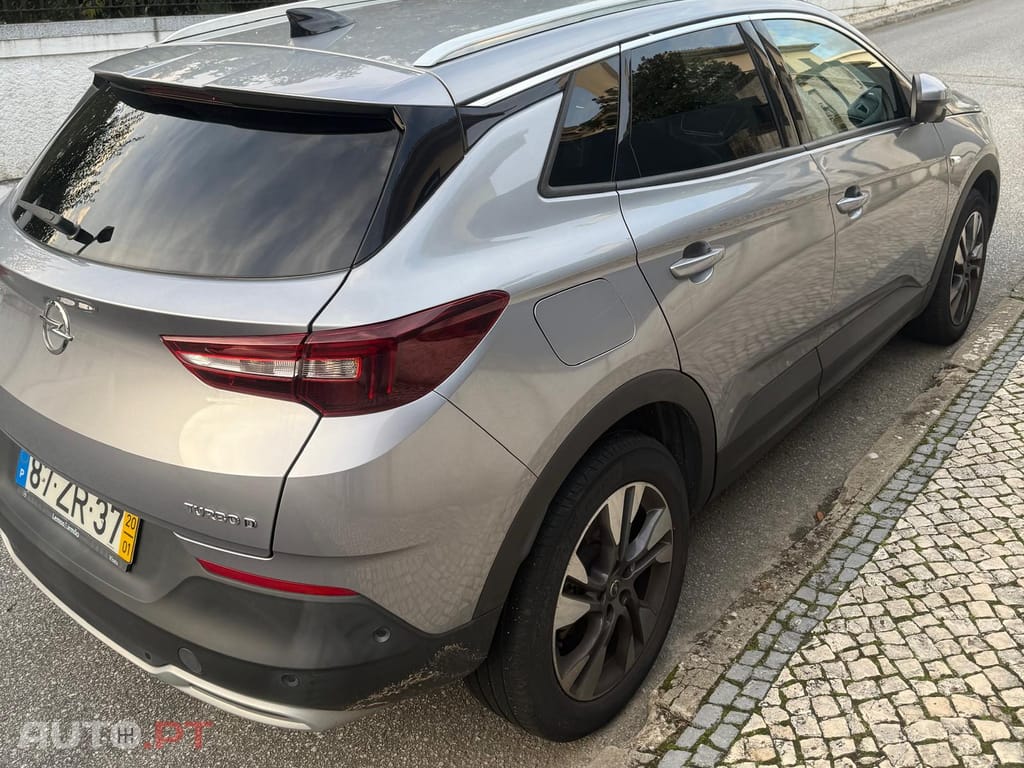 Opel Grandland (X) Innovation 1.5 CDTi (130cv)