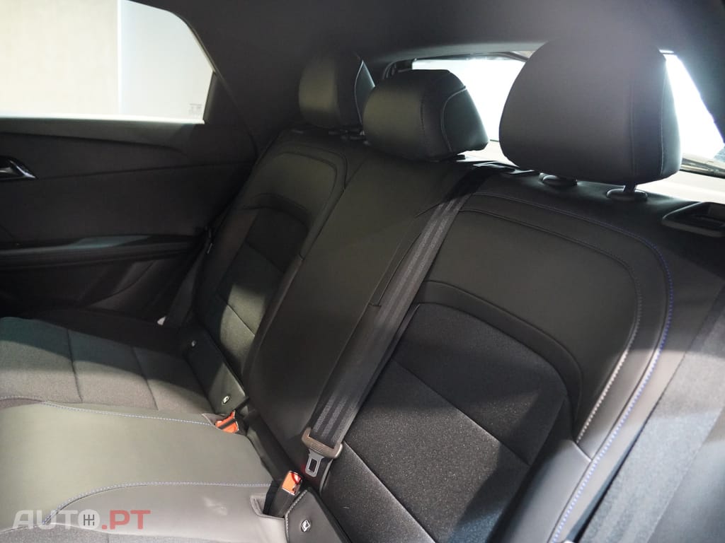 MG MG4 64 kWh Luxury