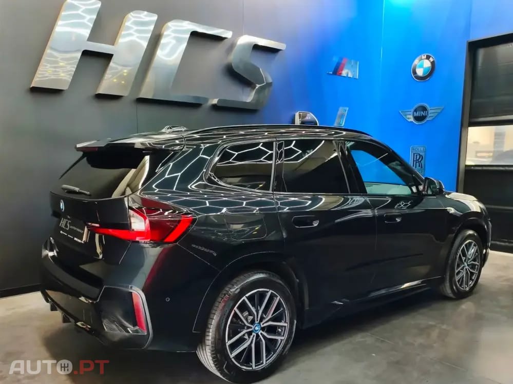 BMW iX1 xDrive30 Pack Desportivo M