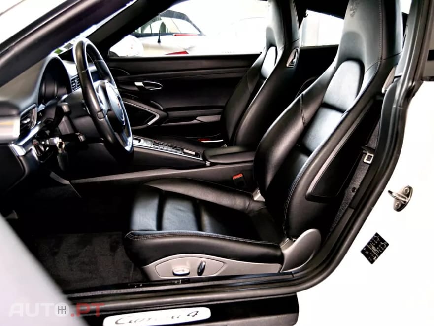 Porsche 911 Carrera 2 PDK