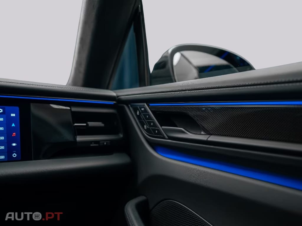 Porsche Macan I.V.A DEDUTIVEL Turbo