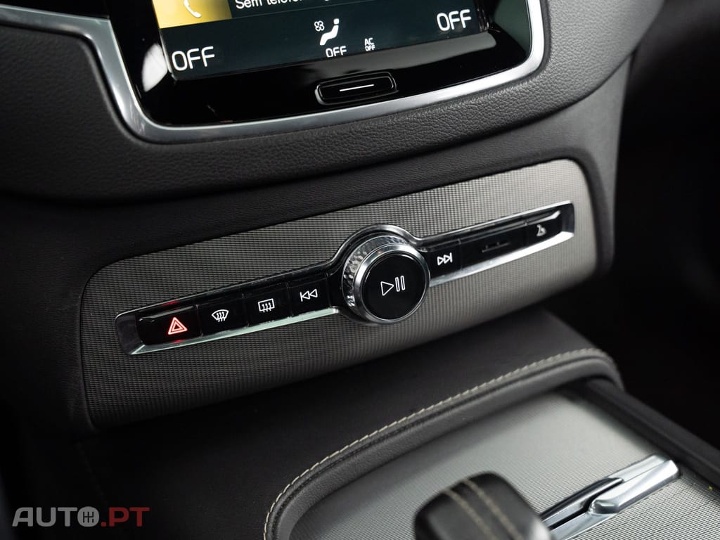 Volvo XC90 2.0 T8 PHEV R-Design AWD