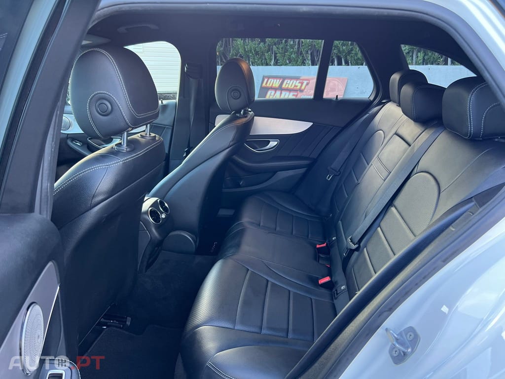 Mercedes-Benz C 200 AMG LINE