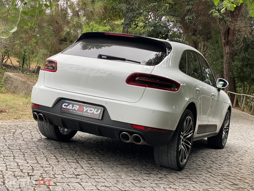 Porsche Macan S