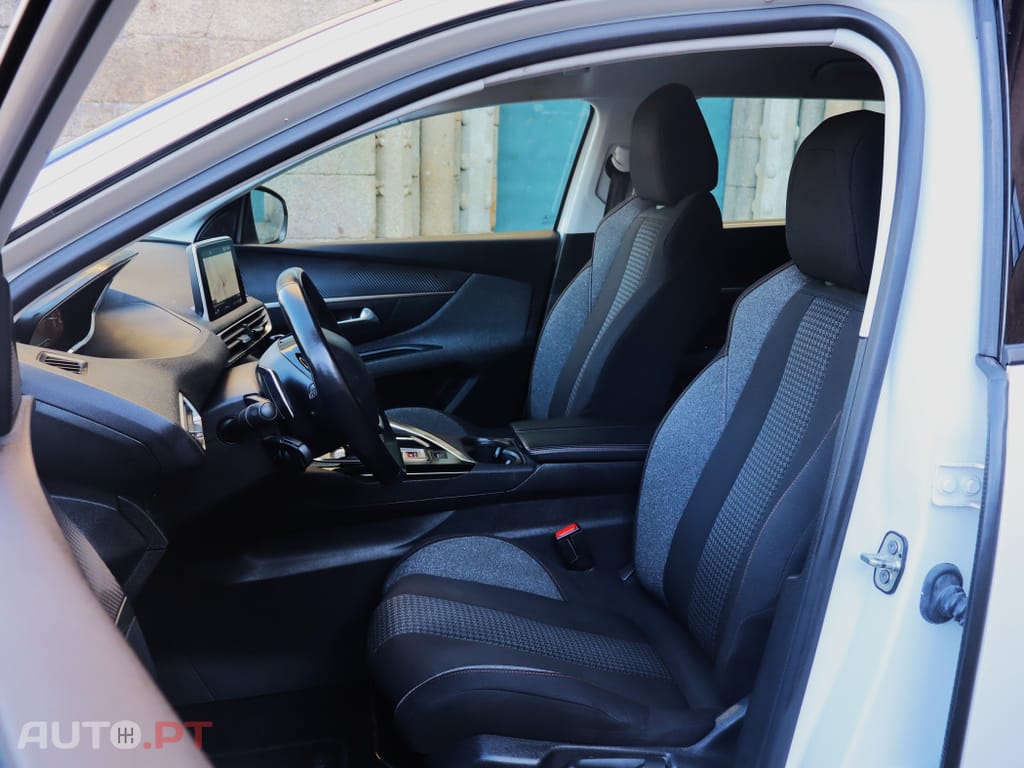 Peugeot 5008 1.5 BlueHDi Active Pack EAT8