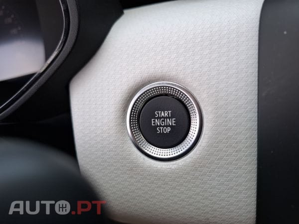 Renault Clio TCe 100 Bi-Fuel Techno