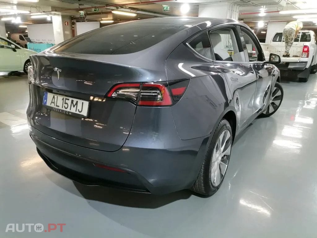 Tesla Model Y Long Range Tração Integral