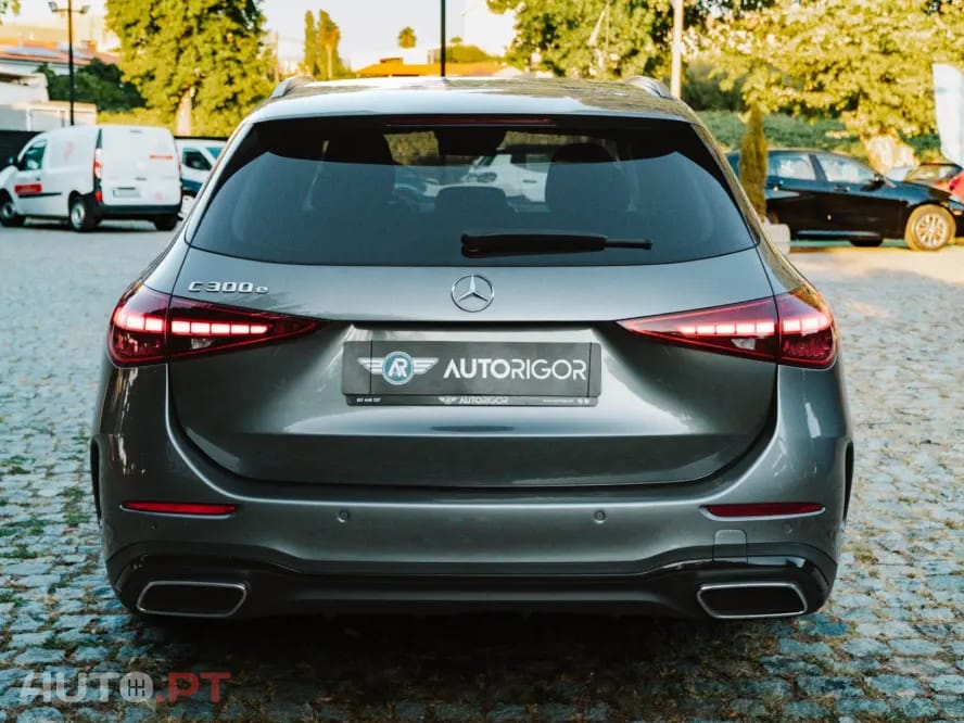 Mercedes-Benz C 300 e AMG Line