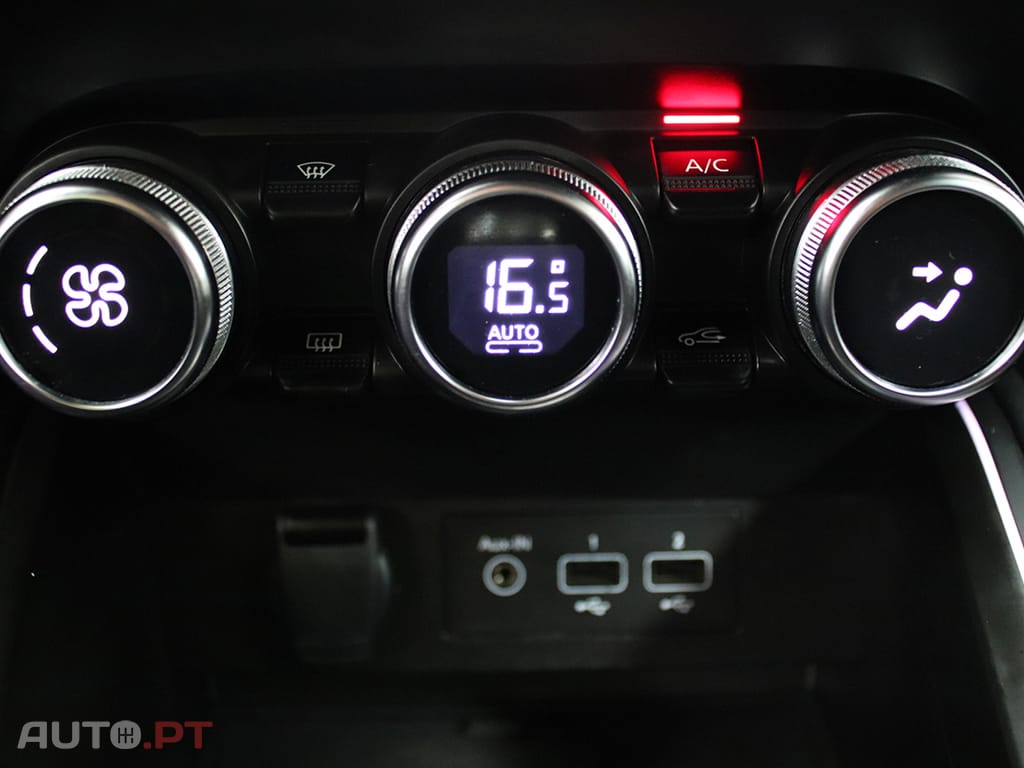 Renault Clio Clio 1.0 TCe RS Line Gasolina - 17.690€ - Porto | Auto.PT