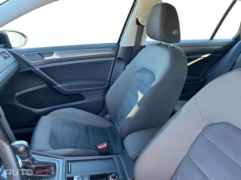 Volkswagen Golf 1.6 TDI R-Line DSG