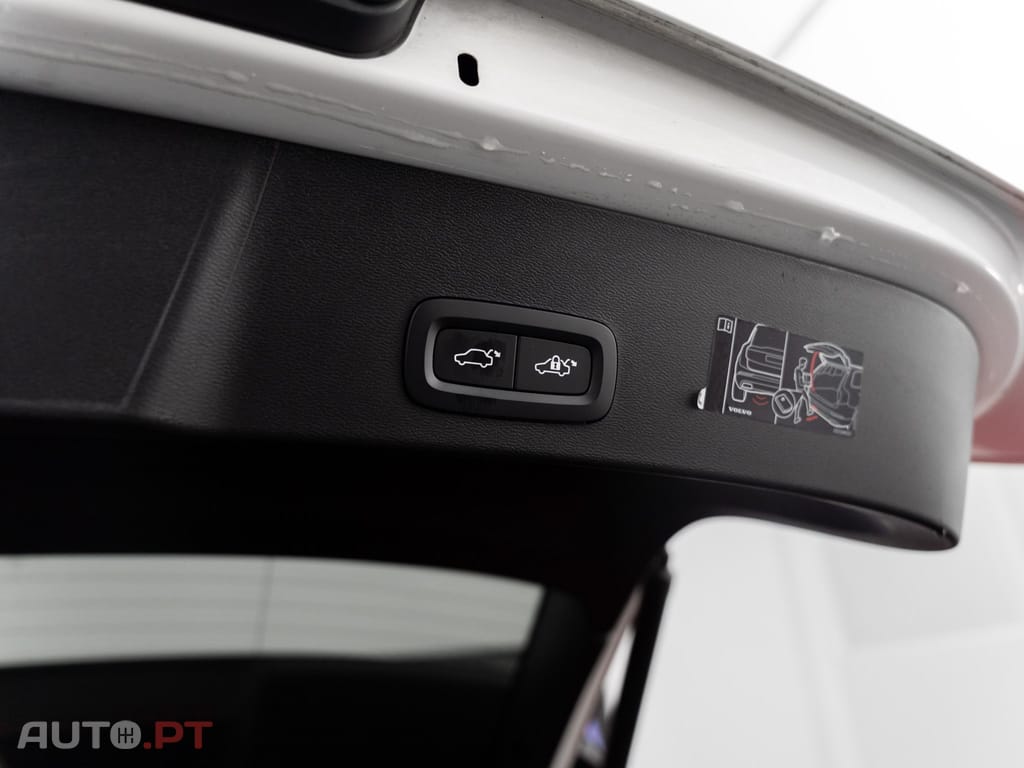 Volvo XC40 1.5 T5 PHEV R-Design